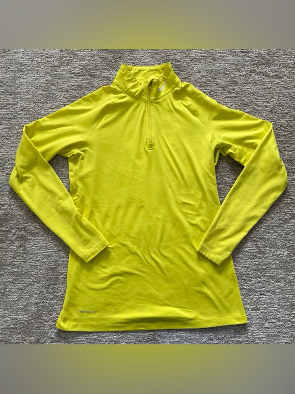 Nike Pro Combat Therma-Fit Women’s 1/4 Zip Fitted Long Sleeve Fleece XL Yellow